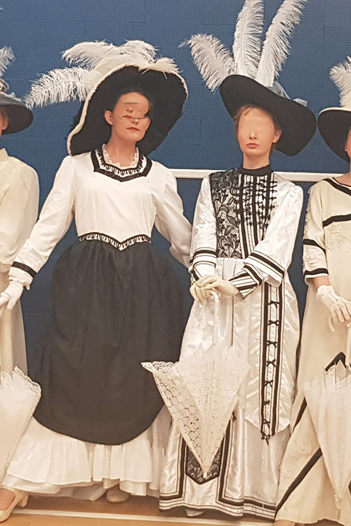 Costume My Fair Lady, Costume hire, MTI, My Fair Lady Ascot black and white dresses